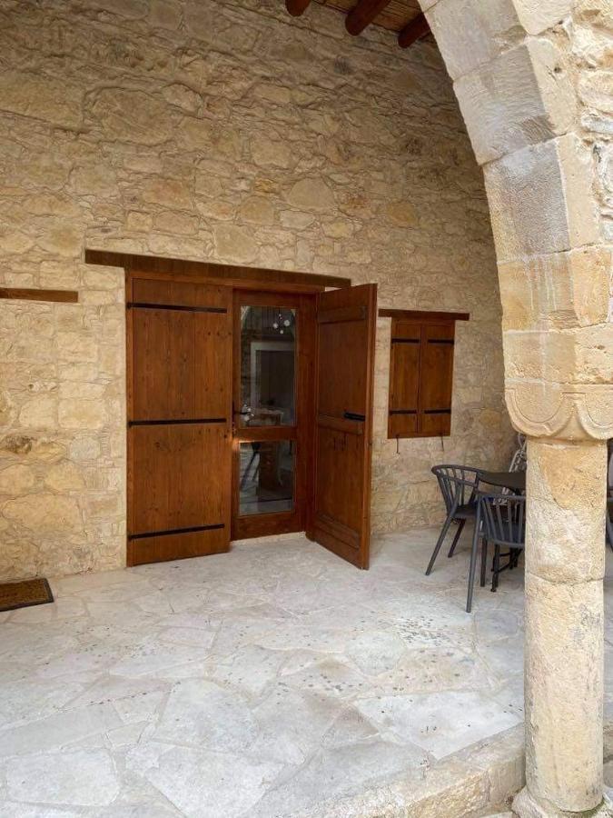Thalassovouni Traditional House In The Center Of The Village Vouni Exterior photo